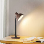 Retractable USB cable floor lamp - Image 2